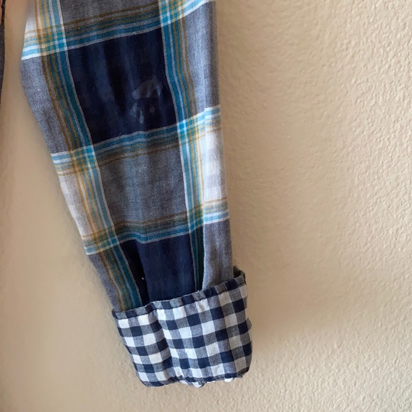 Abercrombie Kids Button Down Flannel. Size: M - Picture 5 of 5